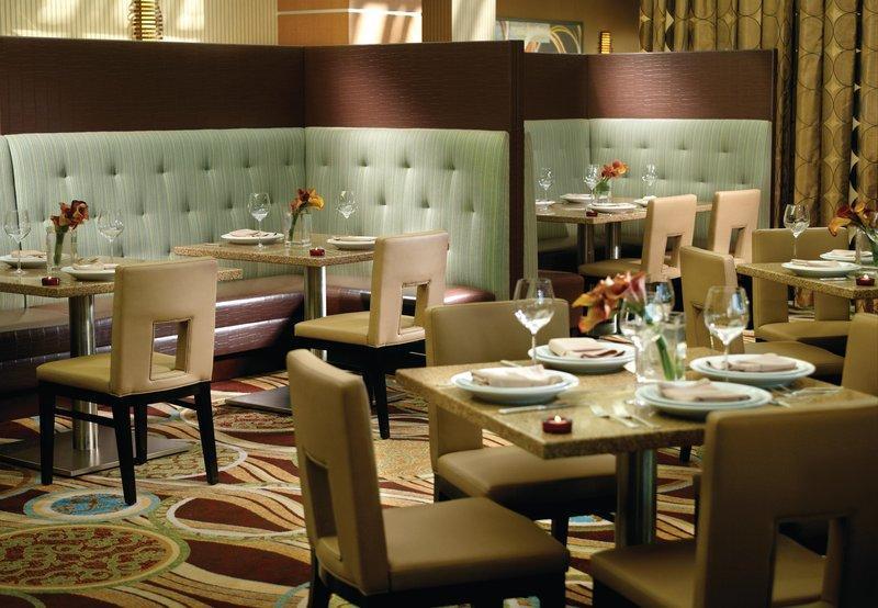 Warner Center Marriott Woodland Hills Hotel 3*