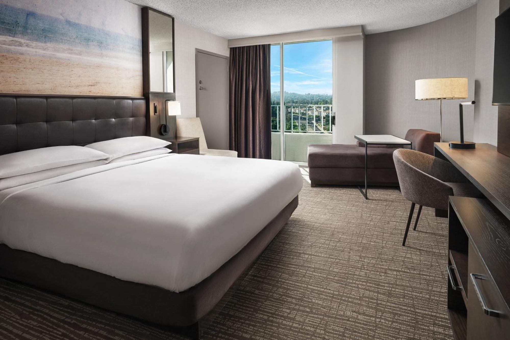 Warner Center Marriott Woodland Hills 3* Los Angeles